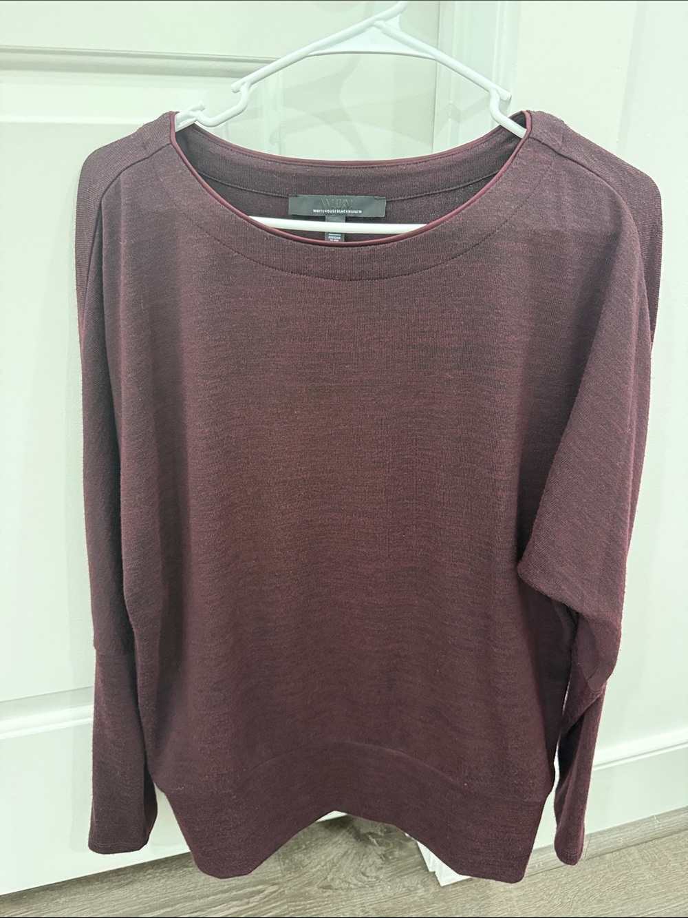 White House Black Market Women's Long-Sleeve Crewneck Sweatshirt - Wine